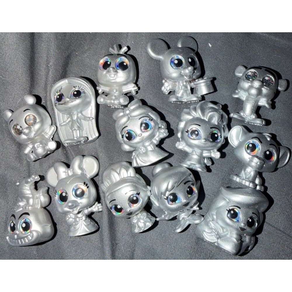 Disney Doorables Disney100 Celebration of Wonder Set of 13